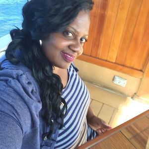 Meet your Posher, Cynthia